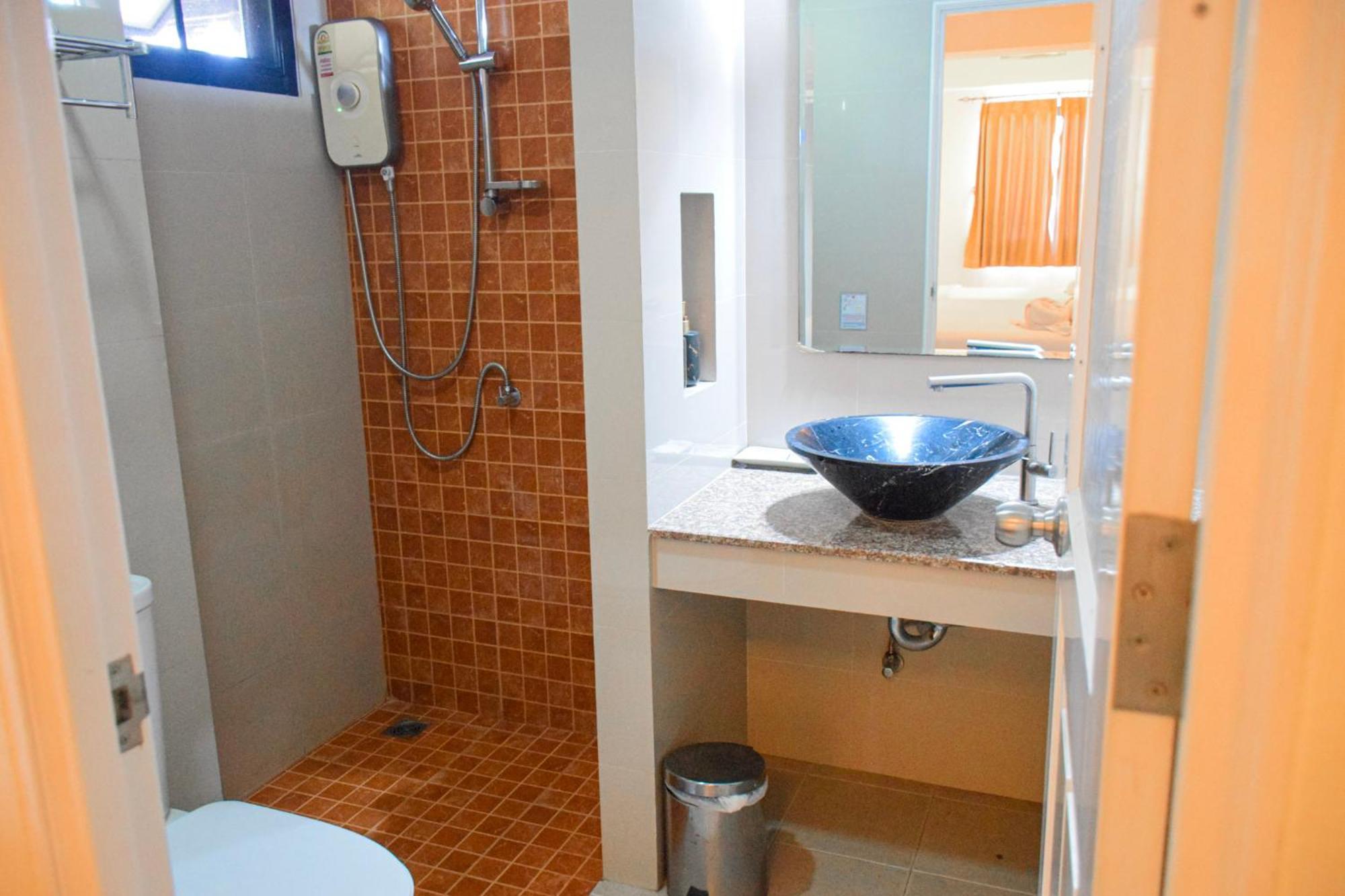 Chivapuri Trat Hotel Værelse billede
